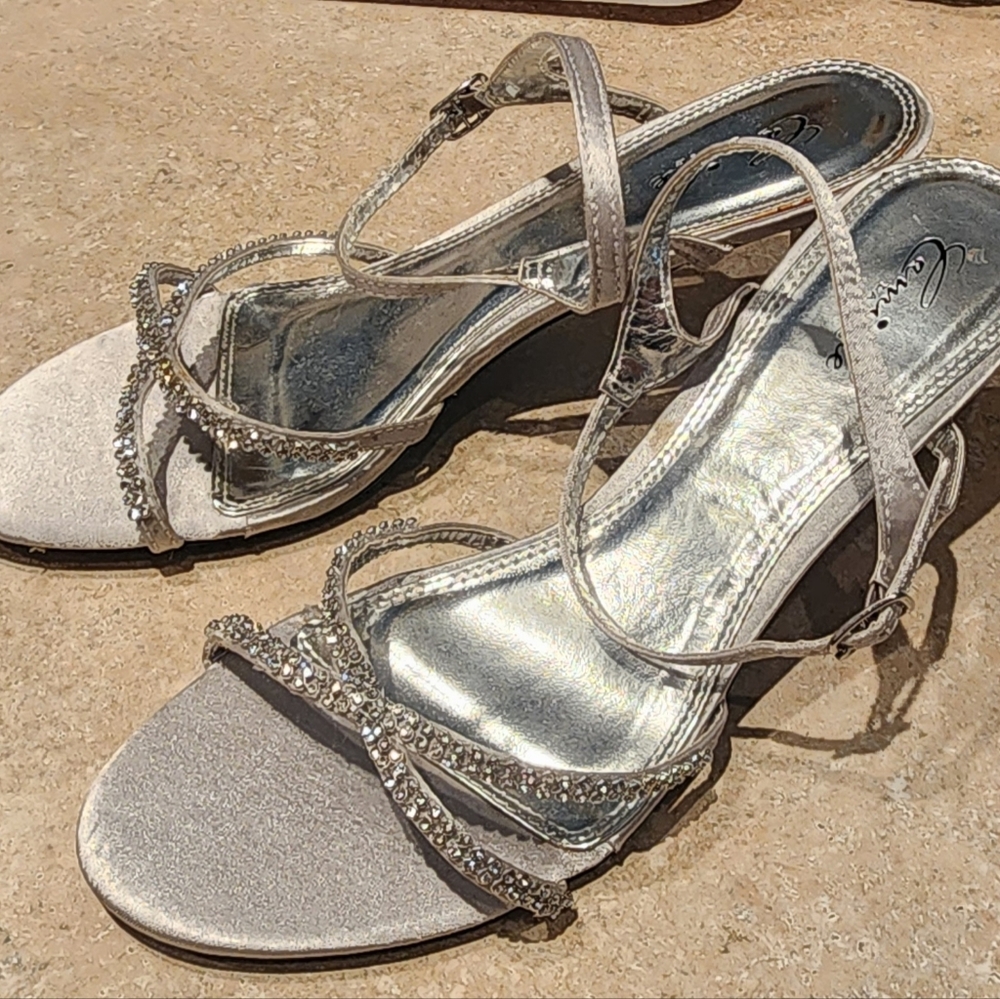 Silver Heels Size 10M by Camille La Vie Formal Special Occasion Wedding Prom
